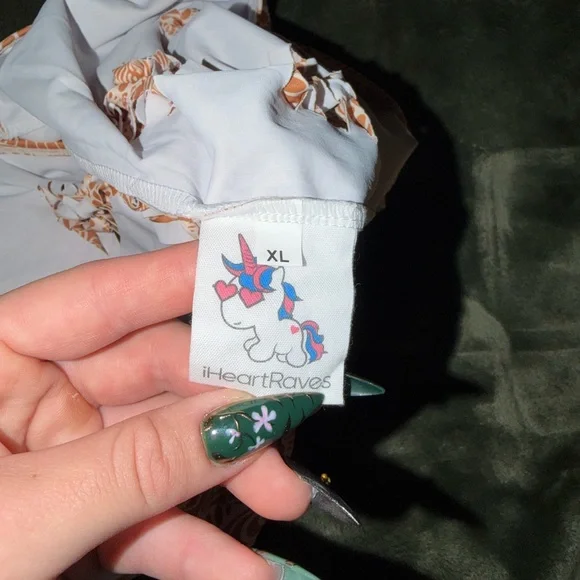 Demensional Daze bodysuit & sleeves - Picture 3 of 4